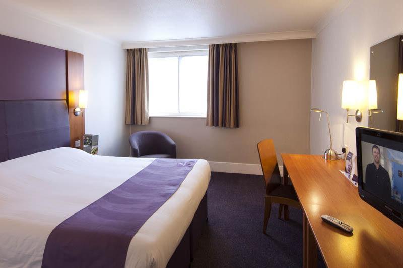 Premier Inn Coventry East Exterior foto